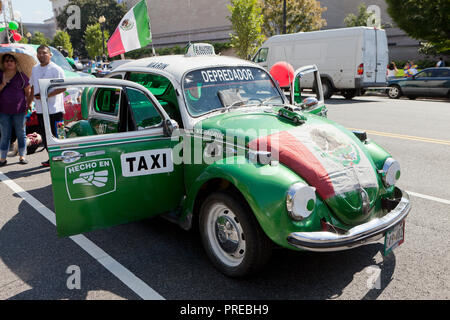 Vintage anni settanta Volkswagen maggiolino taxi (VW bug taxi) - USA Foto Stock