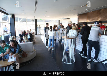 Tia Maria celebra international coffee day con un evento a crociera Bar, Overseas Passenger Terminal, Sydney. Nella foto: all'interno di bar di crociera. Foto Stock