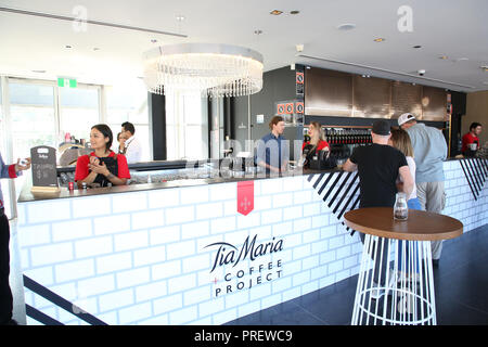 Tia Maria celebra international coffee day con un evento a crociera Bar, Overseas Passenger Terminal, Sydney. Nella foto: all'interno di bar di crociera. Foto Stock