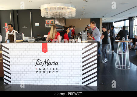 Tia Maria celebra international coffee day con un evento a crociera Bar, Overseas Passenger Terminal, Sydney. Nella foto: all'interno di bar di crociera. Foto Stock