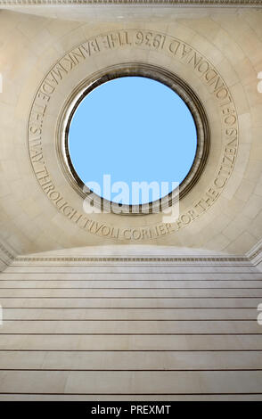 Angolo di Tivoli, Bank of England, Londra, Inghilterra, Regno Unito. Iscrizione sul soffitto Foto Stock