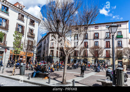 Plaza San Ildefonso, Madrid, Spagna. Foto Stock