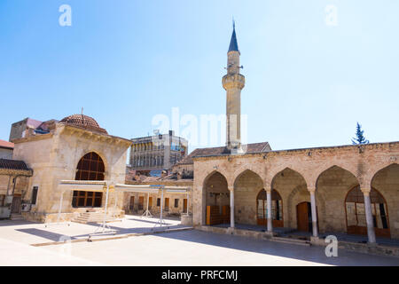 ADANA, Turchia-Settembre : Yag Camii moschea durante l'ora di pranzo. Settembre 25,2018 di Adana, Turchia. Foto Stock