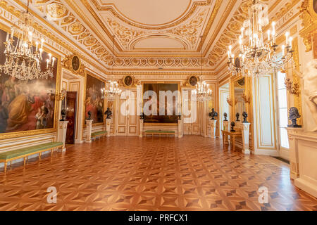 Varsavia, Polonia, 31 Maggio 2018: la sala da ballo all'interno del Royal Castello Di Varsavia Foto Stock