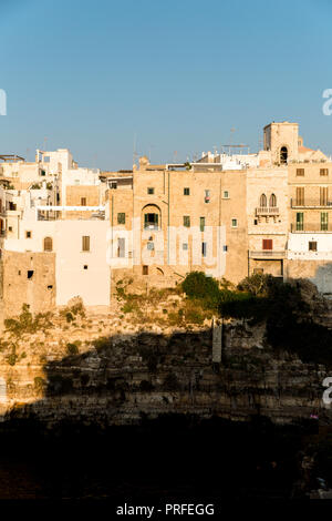 La Grotta piana a Polignano a Mare, Puglia, Italia Foto Stock