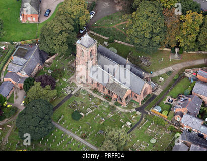 Vista aerea di St Helen la chiesa parrocchiale a Tarporley, Cheshire Foto Stock