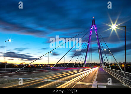 Guglia settentrionale ponte sopra il fiume usura, Sunderland, Tyne & Wear, England, Regno Unito Foto Stock