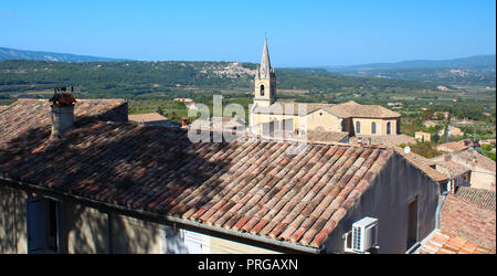 Villaggio di Lacoste nella zona di Luberon in Francia Foto Stock