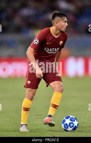 Roma, Italia. Il 2 ottobre, 2018. Cengiz sotto di Roma durante la UEFA Champions League match tra Roma e FC Viktoria Plzen allo Stadio Olimpico di Roma, in Italia il 2 ottobre 2018. Foto di Giuseppe mafia. Solo uso editoriale, è richiesta una licenza per uso commerciale. Nessun uso in scommesse, giochi o un singolo giocatore/club/league pubblicazioni. Credito: Giuseppe Maffia/Alamy Live News Foto Stock