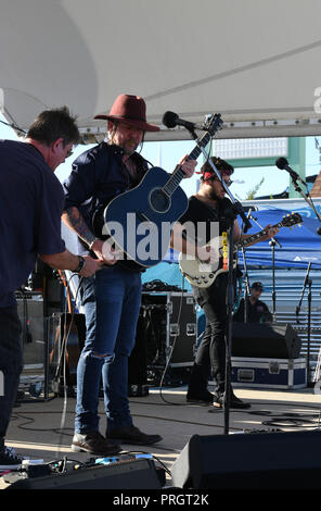 Virginia Beach, Virginia, Stati Uniti d'America. 29Sep, 2018. DEVON ALLMAN rocce spiaggia presso il Neptune Festival in Virginia Beach, Virginia il 29 settembre 2018.foto © Jeff Moore, Credito: Jeff Moore/ZUMA filo/Alamy Live News Foto Stock