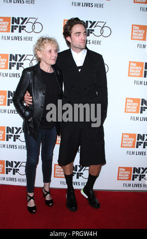 Ottobre 02, 2018 Claire Denis, Robert Pattinson frequentare la cinquantaseiesima New York Film Festival presenta Premiere di High Life a Alice Tully Hall, Lincoln Center di New York Ottobre 02, 2018 Credit:RW/MediaPunch Foto Stock