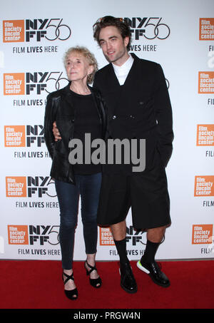 Ottobre 02, 2018 Claire Denis, Robert Pattinson frequentare la cinquantaseiesima New York Film Festival presenta Premiere di High Life a Alice Tully Hall, Lincoln Center di New York Ottobre 02, 2018 Credit:RW/MediaPunch Foto Stock