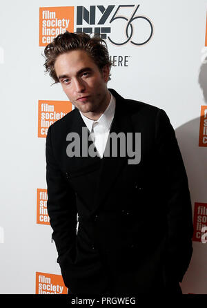 New York, Stati Uniti d'America. Il 2 ottobre, 2018. Attore Robert Pattinson assiste il 'High Life' premiere a Alice Tully Hall il 2 ottobre, 2018 nella città di New York. Credito: AKPhoto/Alamy Live News Foto Stock