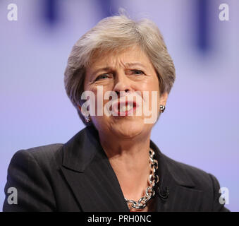 Birmingham, Regno Unito. 3° OTT 2018. Theresa Maggio Mp Primo Ministro conservatore e leader del partito del partito conservatore 2018 Conferenza Icc, Birmingham, Inghilterra 03 ottobre 2018 risolve il congresso del Partito Conservatore 2018 all'ICC, Birmingham, Inghilterra Credito: Allstar Picture Library/Alamy Live News Foto Stock