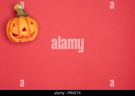 Halloween zucca scolpita divertenti e viso carino singolo elemento Foto Stock