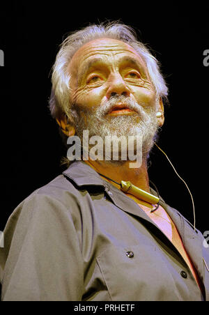 Topeka nel Kansas USA, settembre 17, 2014 Tommy Chong al concerto stasera al Topeka Expo Center. & Cheech Chong sono un Grammy Award-winning comedy duo costituito da Richard "" Cheech Marin e Tommy Chong che ha trovato un largo pubblico negli anni settanta e ottanta per i loro film e stand-up di routine, che erano basate sull'hippie e libero amore era, e specialmente di farmaco e controcultura movimenti, più segnatamente il loro amore per la cannabis. Credito: Mark Reinstein / MediaPunch Foto Stock