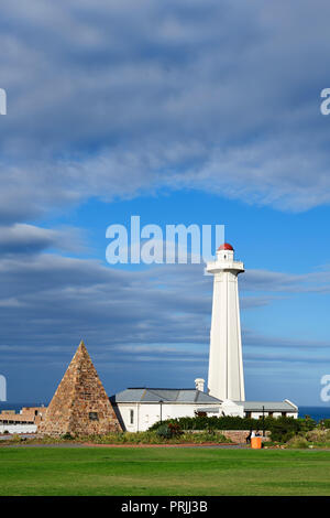 Il Donkin riserva con Piramide e faro, Port Elizabeth, Capo orientale, Sud Africa Foto Stock