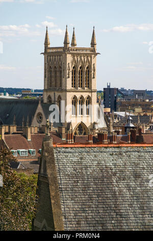 St John's College Chapel e degli edifici circostanti dal tumulo di Castello Belvedere, Cambridge, Regno Unito Foto Stock