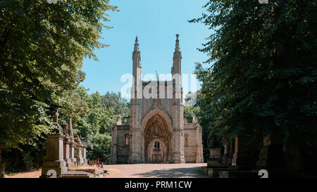 La Cappella Anglicana nel cimitero Nunhead, Nunhead, Londra, Inghilterra, GB Foto Stock