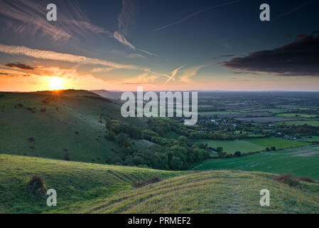 Tramonto al Colle Truleigh da Devil's Dike. Sussex, England, Regno Unito Foto Stock