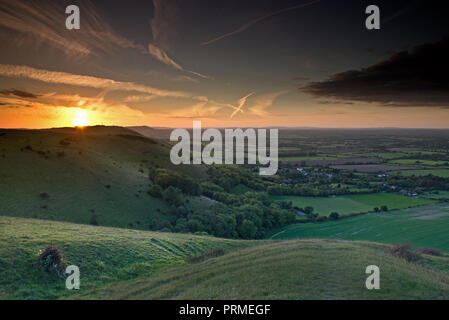 Tramonto al Colle Truleigh da Devil's Dike. Sussex, England, Regno Unito Foto Stock