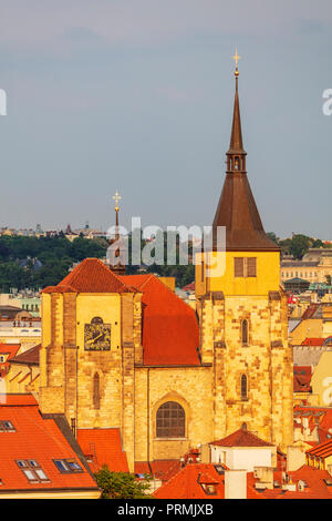 Europa, Repubblica Ceca, Boemia, Praga, sito Unesco, St. Giles' chiesa cattolica Foto Stock