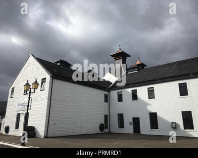 Dalwhinnie distilleria di whisky, in Dalwhinnie, Scozia, il 02 ottobre 2018. Foto Stock