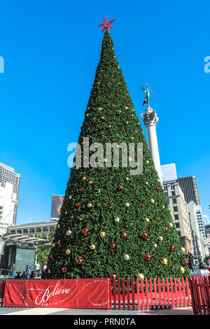 Albero di Natale in Union Square di San Francisco Foto Stock