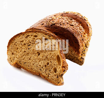 Vista dall'alto di fettine di pane integrale isolate su sfondo bianco Foto Stock