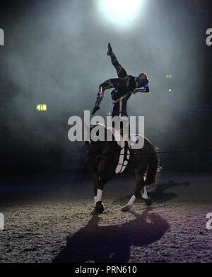 NEC Birmingham, UK. 3° OTT 2018. GB vaulting team. Cavallo dell'anno mostra (HOYS). Il National Exhibition Centre (NEC). Birmingham. Regno Unito. 03/10/2018. Credito: Sport In immagini/Alamy Live News Foto Stock