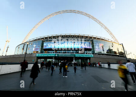 Lo stadio di Wembley, Londra, Regno Unito. 3° OTT 2018. Vista generale dello stadio di Wembley prima della UEFA Champions League Group B match tra Tottenham Hotspur e Barcellona a Wembley Stadium il 3 ottobre 2018 a Londra, Inghilterra. (Foto di Leila Credit: Immagini di PHC/Alamy Live News Foto Stock