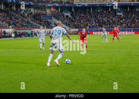 Mosca, Russia. 3 Ottobre, 2018. UEFA Champions League: Lokomotiv Mosca v Schalke 04. Lokomotiv e Schalke giocatori Credito: Alex Cavendish/Alamy Live News Foto Stock