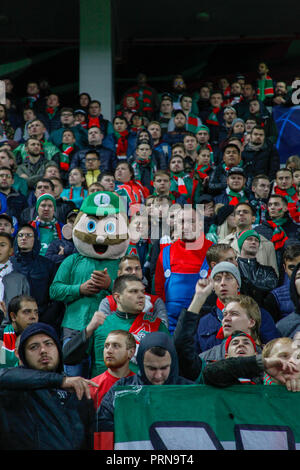 Mosca, Russia. 3 Ottobre, 2018. UEFA Champions League: Lokomotiv Mosca v Schalke 04. Gli appassionati di Lokomotiv Mosca Credito: Alex Cavendish/Alamy Live News Foto Stock