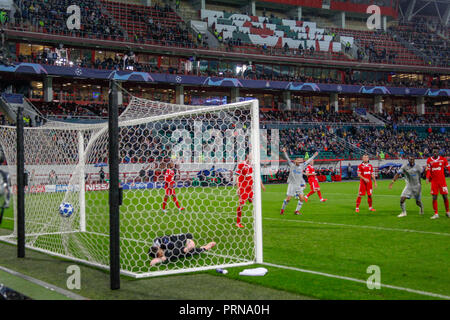Mosca, Russia. 3 Ottobre, 2018. UEFA Champions League: Lokomotiv Mosca v Schalke 04. Schalke prendere il credito di piombo: Alex Cavendish/Alamy Live News Foto Stock