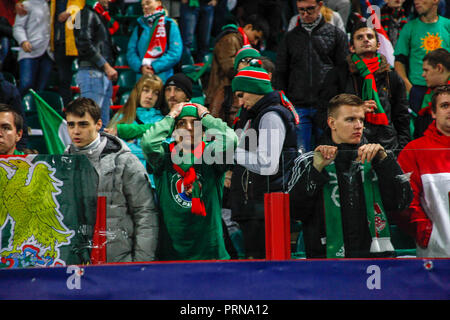 Mosca, Russia. 3 Ottobre, 2018. UEFA Champions League: Lokomotiv Mosca v Schalke 04. Gli appassionati di Lokomotiv Mosca Credito: Alex Cavendish/Alamy Live News Foto Stock