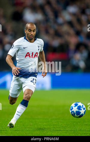 Lo stadio di Wembley, Londra, Regno Unito. 3° OTT 2018. Lucas di Tottenham Hotspur durante la UEFA Champions League match tra Tottenham Hotspur e Barcellona allo Stadio di Wembley a Londra, Inghilterra il 3 ottobre 2018. Solo uso editoriale, è richiesta una licenza per uso commerciale. Nessun uso in scommesse, giochi o un singolo giocatore/club/league pubblicazioni. Credit: UK Sports Pics Ltd/Alamy Live News Foto Stock