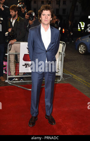 Londra, Regno Unito. Ottobre 03, 2018: Chris Clark alla premiere di 'Johnny inglese colpisce ancora' presso il Curzon Mayfair, Londra. Immagine: Steve Vas/Featureflash Credito: Paul Smith/Alamy Live News Foto Stock