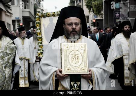 Atene, Grecia. 3° Ott, 2018. Le Litanie di San Dionigi l Areopagita ad Atene in credito: Giorgos Zachos SOPA/images/ZUMA filo/Alamy Live News Foto Stock