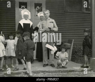 Suore Coreane presso la Croce Rossa Italiana ospedale infantile, Yong Dong Po, Corea 1954 Foto Stock