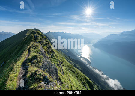 Escursioni sul crinale Hardergrat e percorso, Interlaken, Svizzera e UE Foto Stock