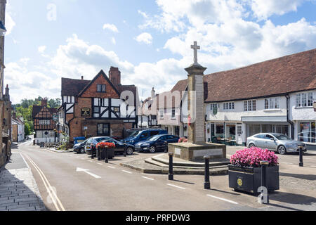 War Memorial, Church Hill, Midhurst, West Sussex, in Inghilterra, Regno Unito Foto Stock