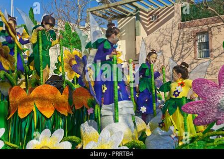 Il carnevale di flottazione, Forest Fairy allegoria, Isla Cristina Huelva provincia, regione dell'Andalusia, Spagna, Europa. Foto Stock