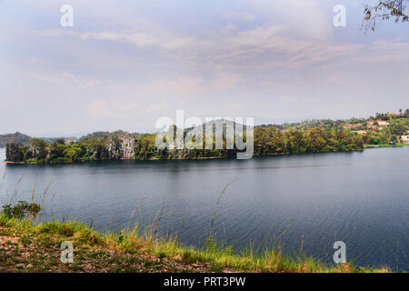 Il pittoresco lago Kivu nel Ruanda occidentale. Foto Stock