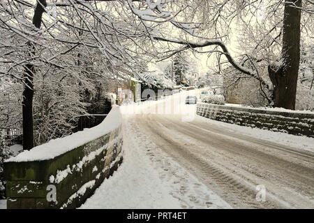 In tutto il Regno Unito - neve coperta Radburn Brow, Chorley, Lancashire - Condizioni invernali Foto Stock