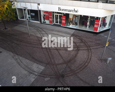 Negozio di abbigliamento Bonmarché nella strada principale Foto Stock