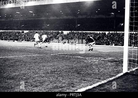 Leeds United v Tottenham Hotspur 1974 Foto Stock