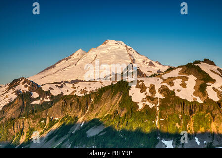 Mount Baker, vista dal punto di artista, il Monte Baker deserto, North Cascades, nello stato di Washington, USA Foto Stock