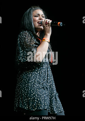 Ex vincitrice del premio American Idol Jordin Sparks esegue in concerto presso la American Airlines Arena di Miami il 25 maggio 2008. Foto Stock