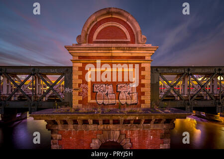 Il Golden Jubilee Bridges Foto Stock