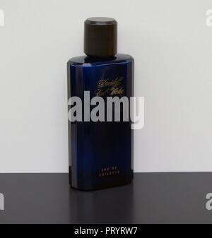 Davidoff Cool Water, Eau de Toilette, grande bottiglia di profumo Foto Stock